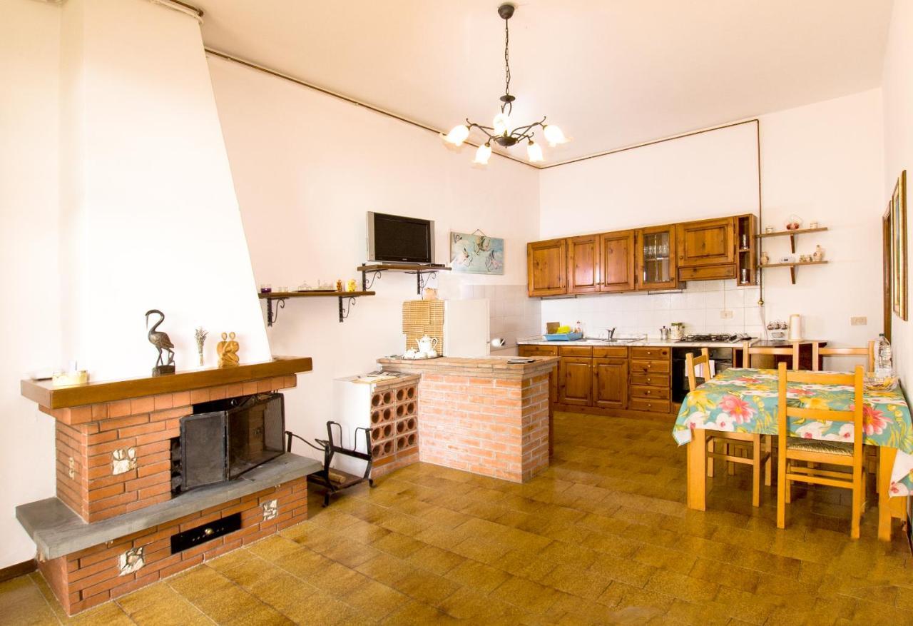 מונטריג'יוני Castellino4Holidays מראה חיצוני תמונה