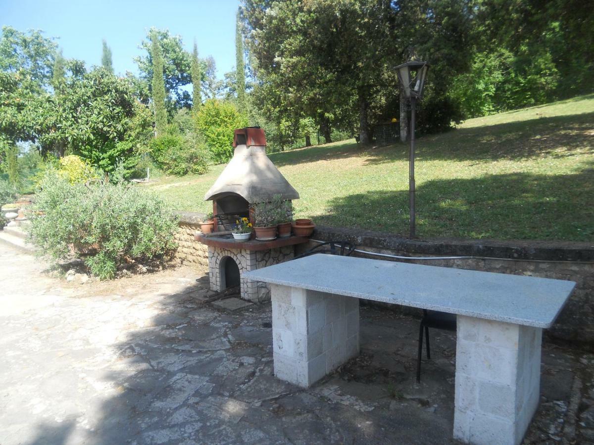 מונטריג'יוני Castellino4Holidays מראה חיצוני תמונה